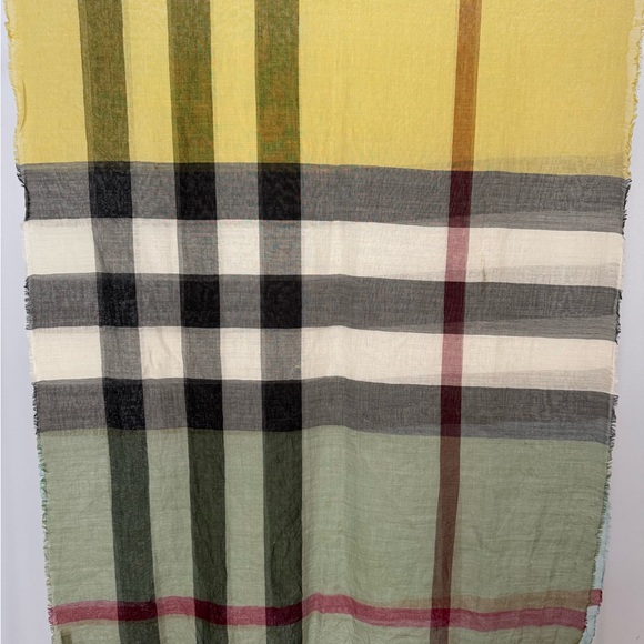 BURBERRY Women’s Plaid Multicolor Scarf - Picture 8 of 11